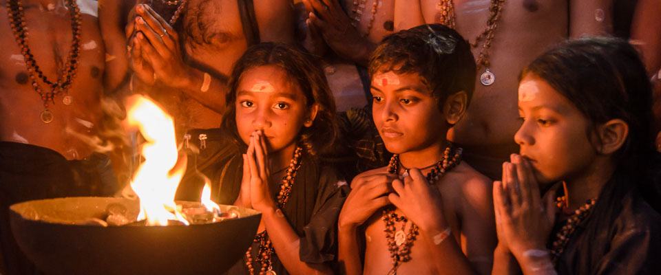 Children praying, Tiruvannamalai, South India